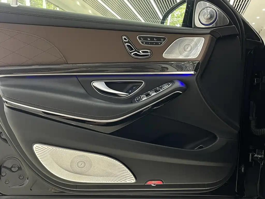 Mercedes-Benz S-Class AMG 2019 — фото 30