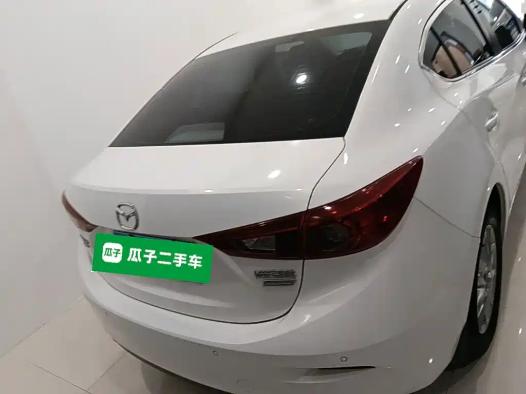 Mazda 3 Axela 2016 — фото 6