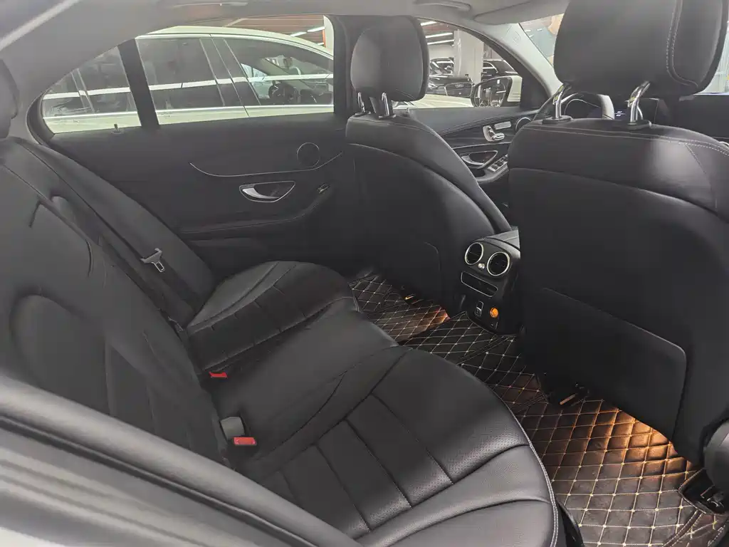 Mercedes-Benz C-Class 2020 — фото 8