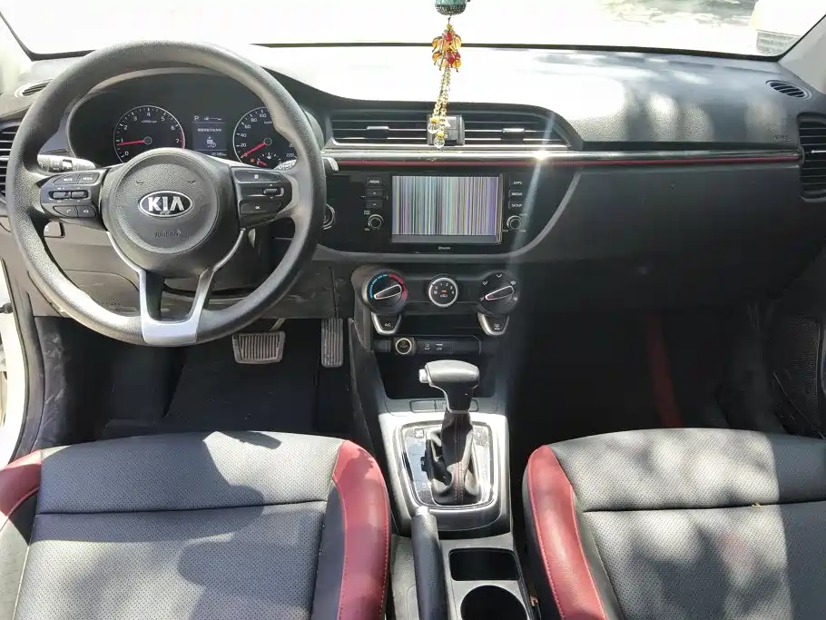 Kia KX CROSS 2019 — фото 12