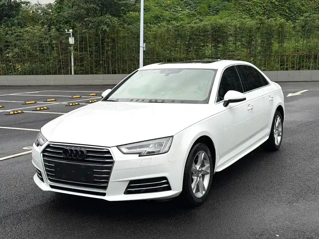 Audi A4L 2018