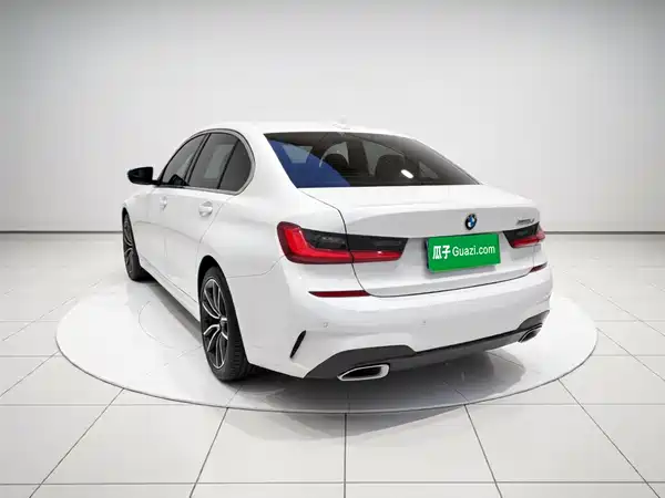 BMW 3 Series 2021