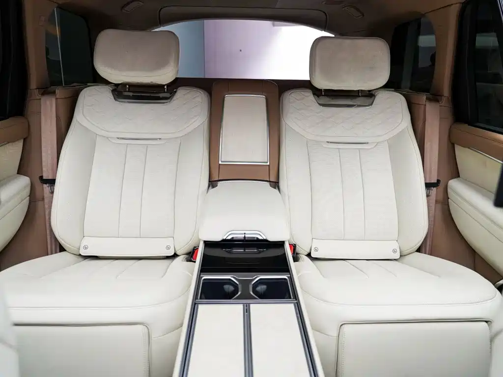 Land Rover Range Rover 2024 — фото 15