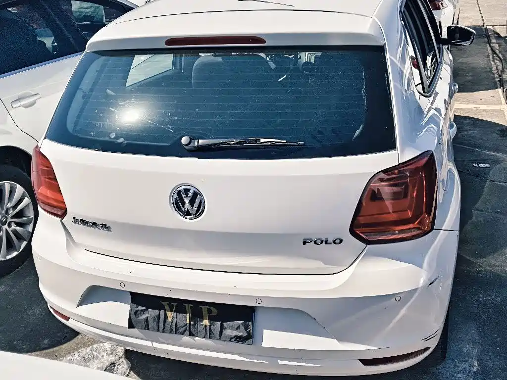 Volkswagen Polo 2014 — фото 13