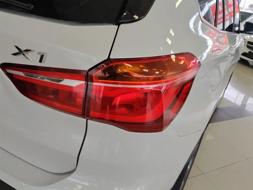 BMW X1 2018 — фото 24