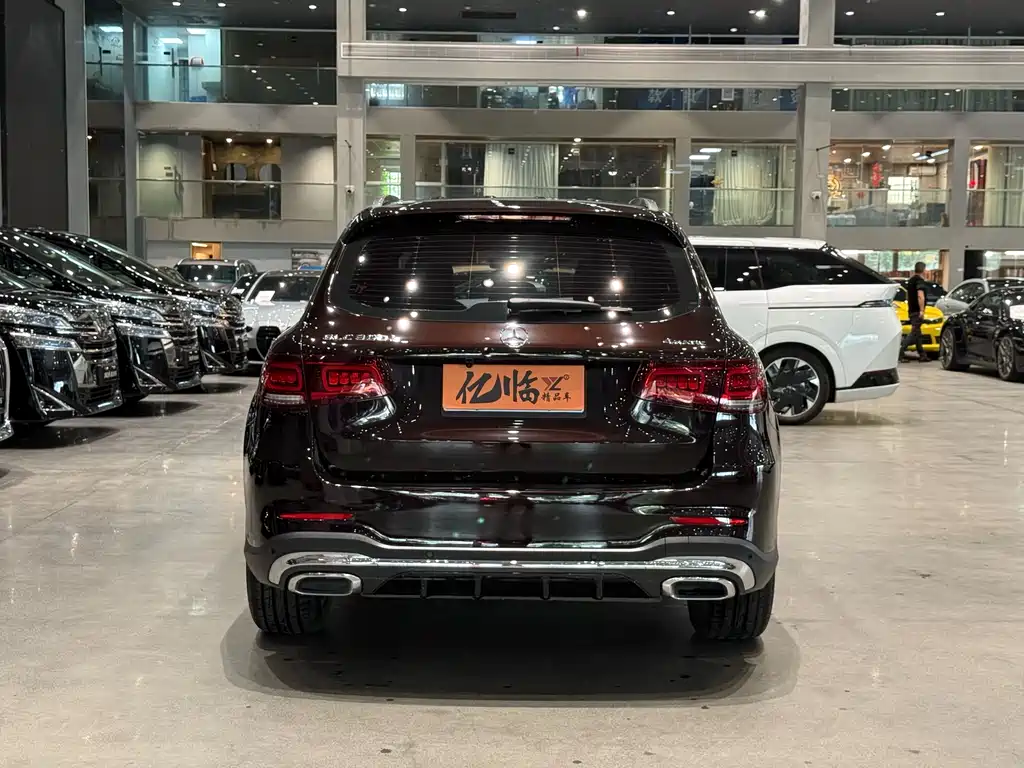 Mercedes-Benz GLC 2021 — фото 15