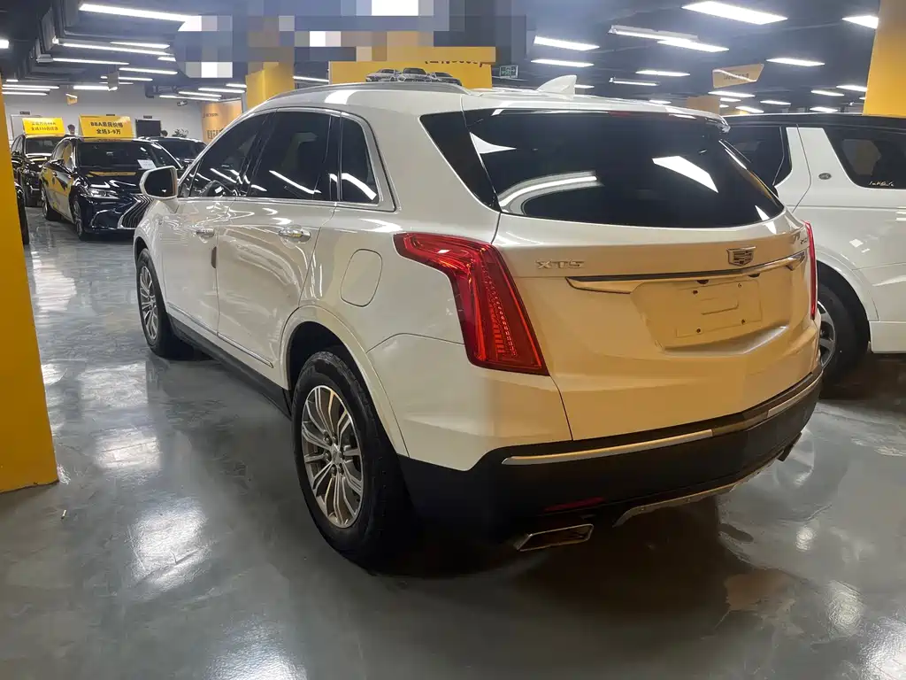 Cadillac XT5 2018 — фото 7