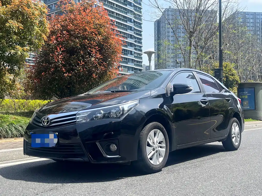 Toyota Corolla 2016 — фото 1