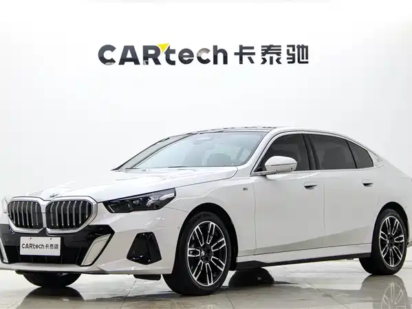 BMW 5 Series 2024