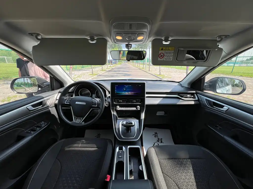 Haval M6 2023 — фото 10