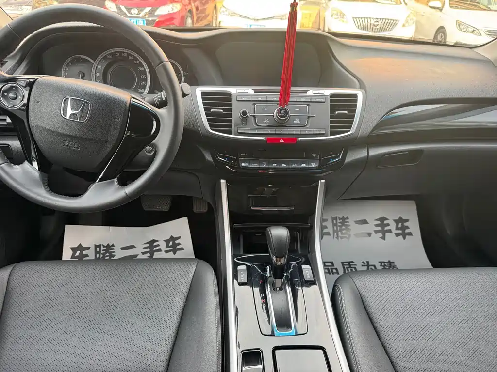 Honda Accord 2017 — фото 6
