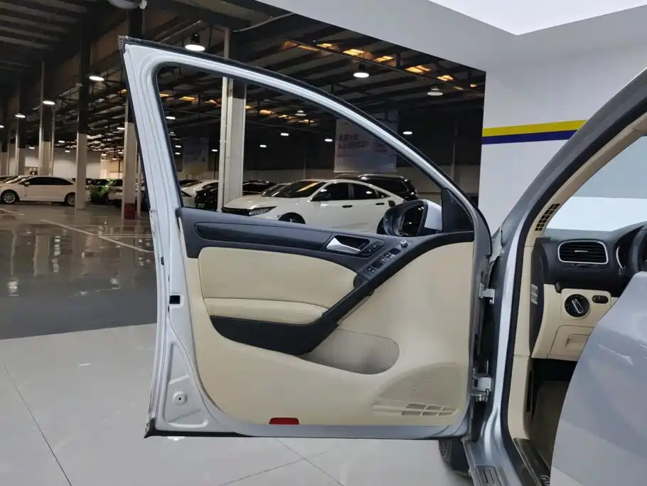 Volkswagen Golf 2012
