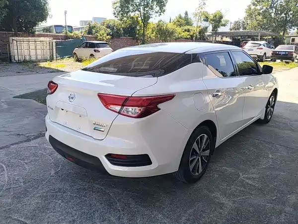 Nissan Bluebird 2020