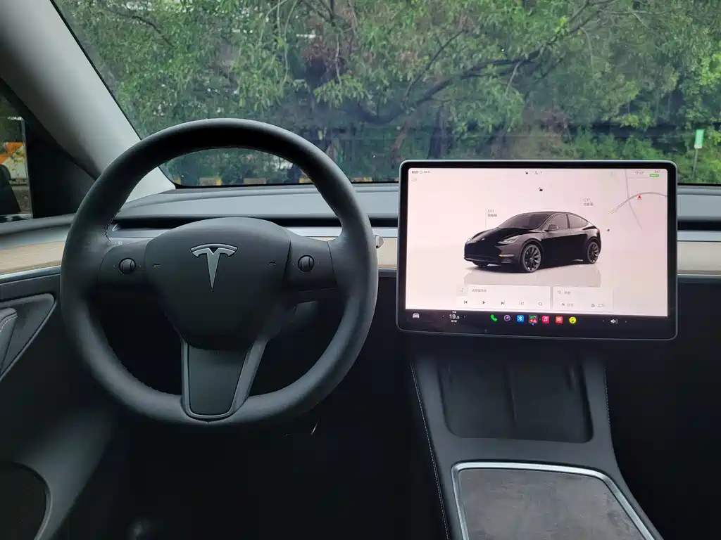 Tesla Model Y 2022 — фото 22