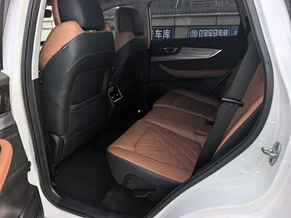 Chery Tiggo 8 PLUS 2022 — фото 8