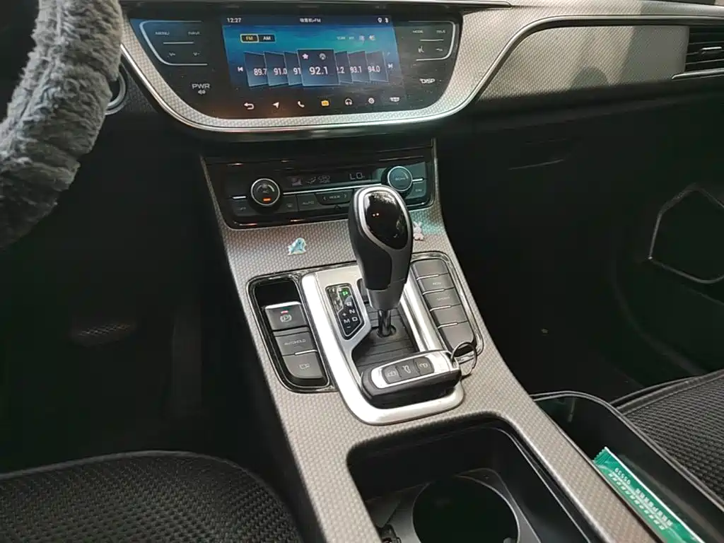 Geely Emgrand GS 2018 — фото 14