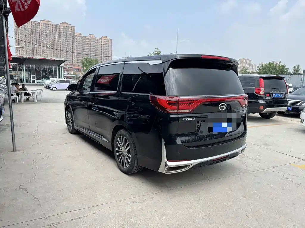 GAC Trumpchi M8 2022 — фото 8