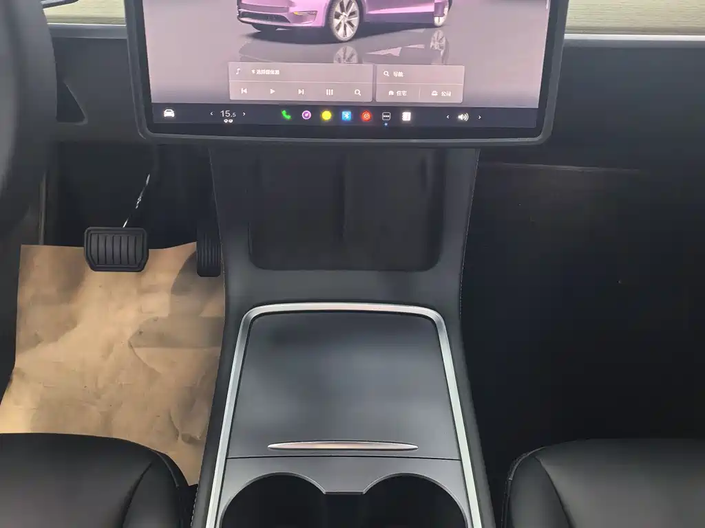 Tesla Model Y 2023 — фото 9