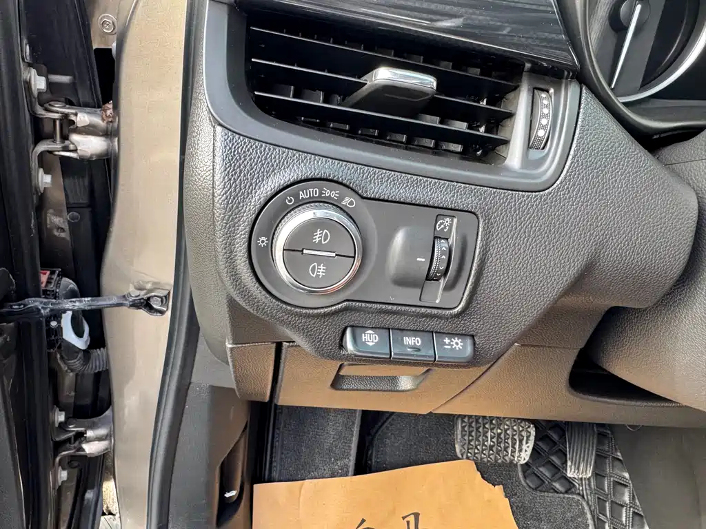 Buick Envision Plus 2020 — фото 15