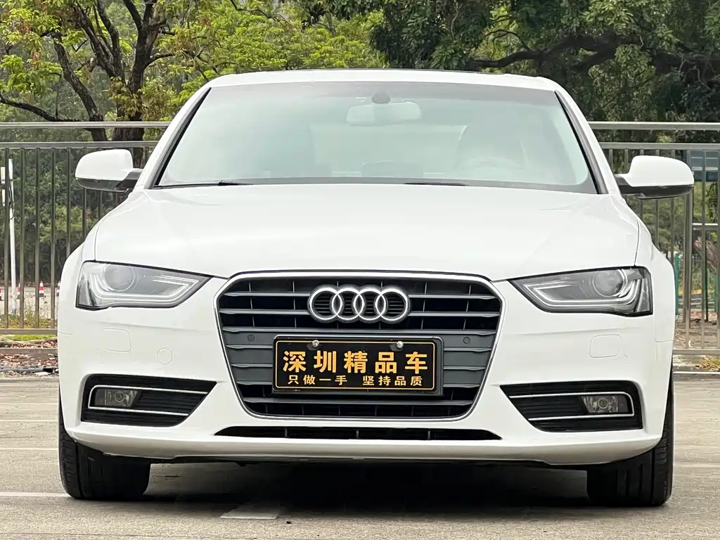 Audi A4L 2013 — фото 2