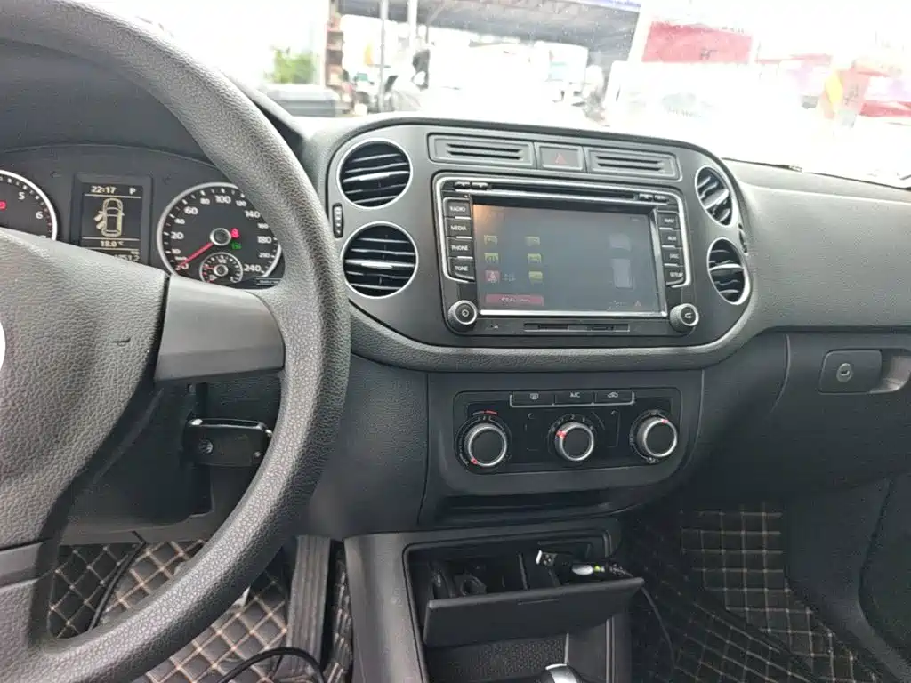 Volkswagen Tiguan 2016 — фото 13