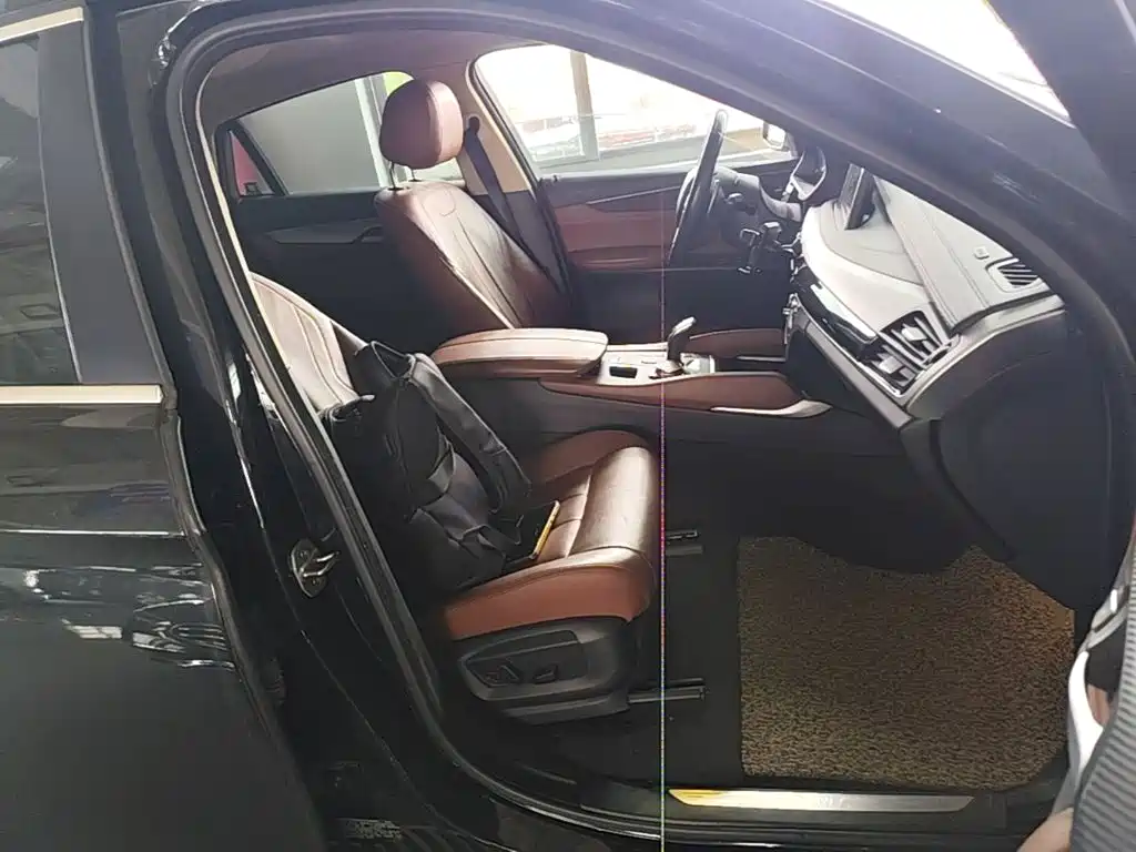BMW X6 2015 — фото 19