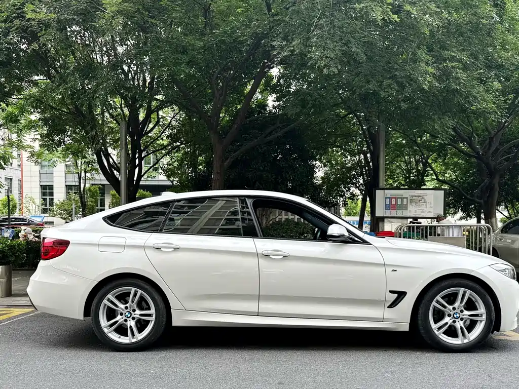 BMW 3 Series GT 2021 — фото 7
