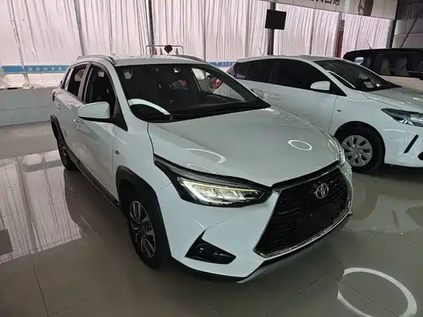 Toyota Yaris L 2022