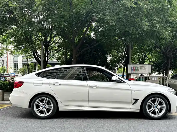 BMW 3 Series GT 2021