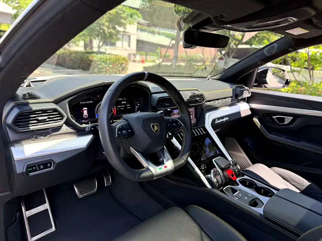 Lamborghini Urus 2019 — фото 4