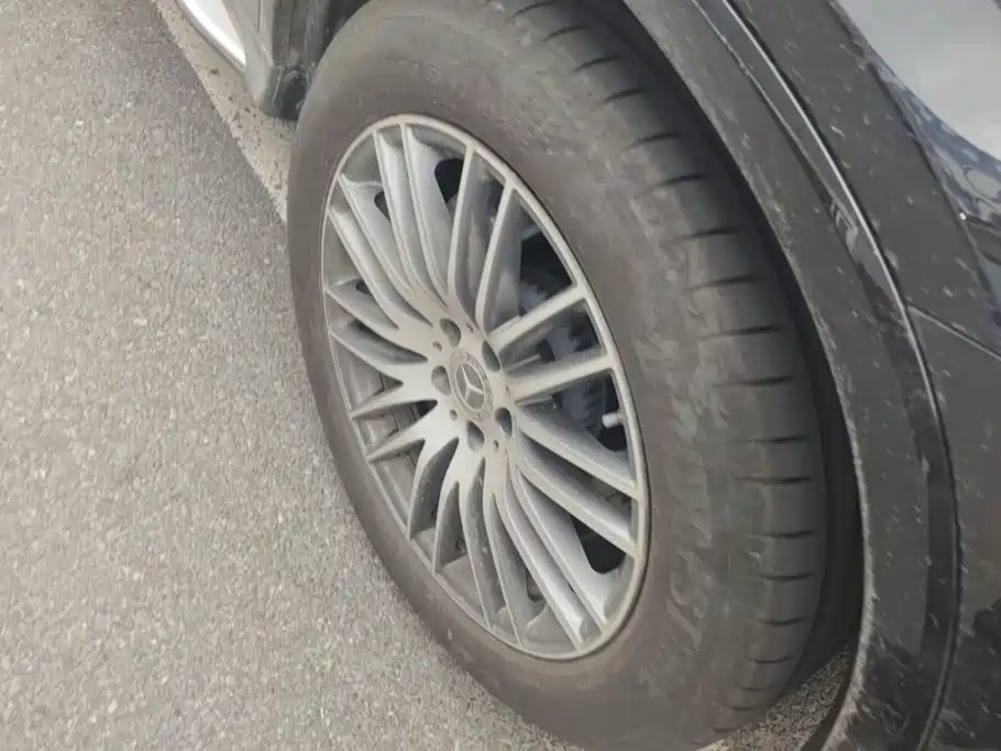 Mercedes-Benz GLC 2025