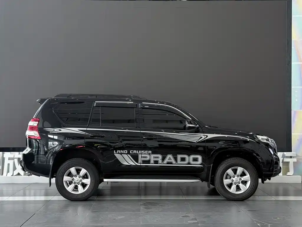 Toyota Prado 2016 — фото 5