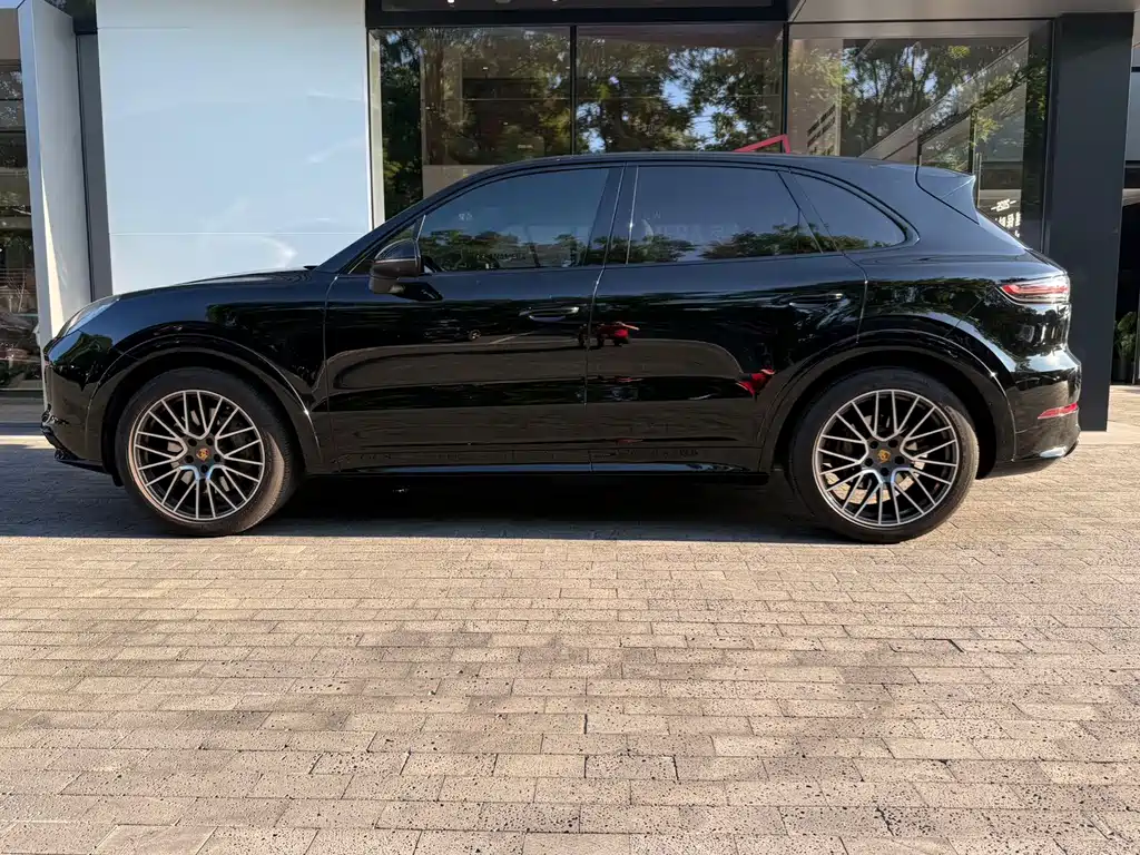 Porsche Cayenne 2020 — фото 2