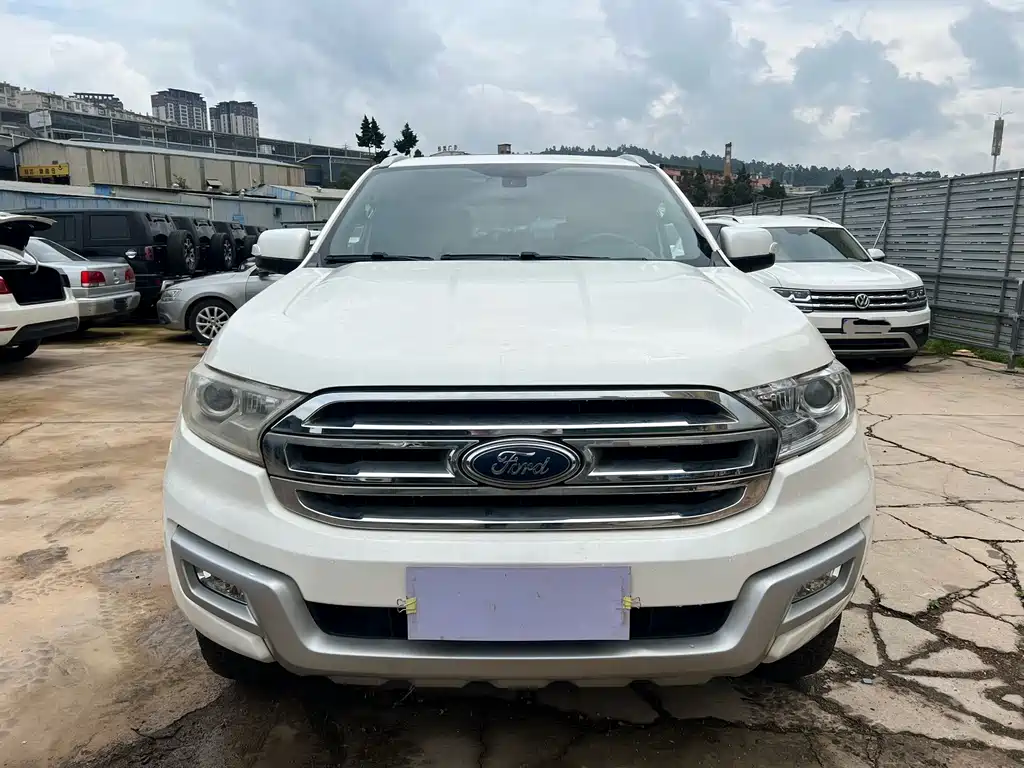 Ford Everest 2018 — фото 2
