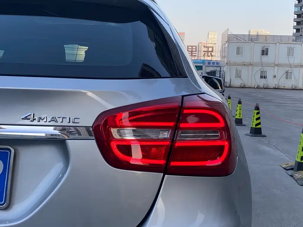 Mercedes-Benz GLA 2015 — фото 7