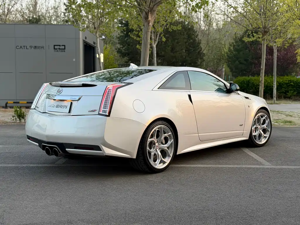 Cadillac CTS 2017 — фото 3