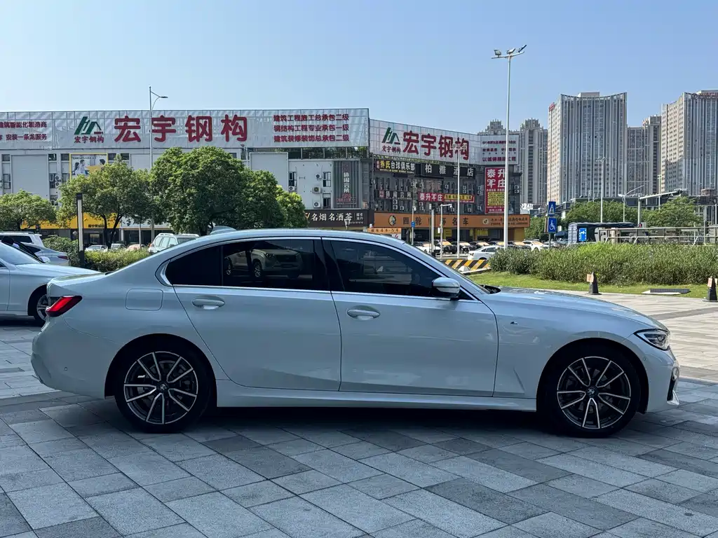BMW 3 Series 2022