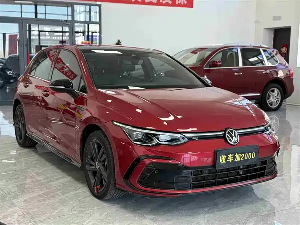 Volkswagen Golf 2021