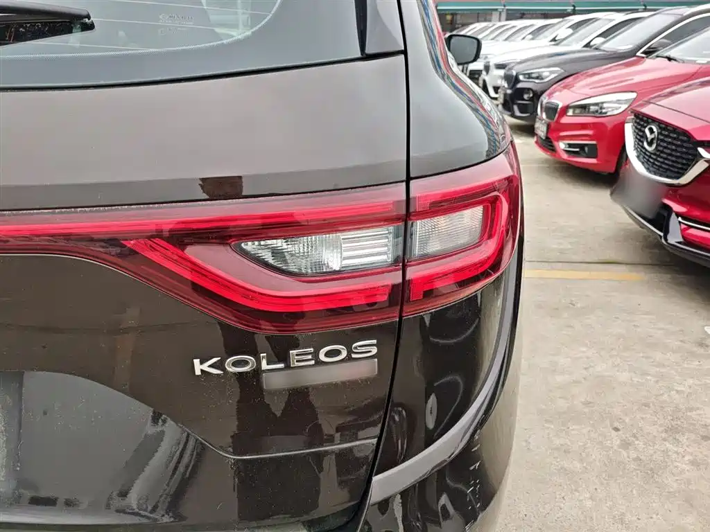Renault Koleos 2017 — фото 8