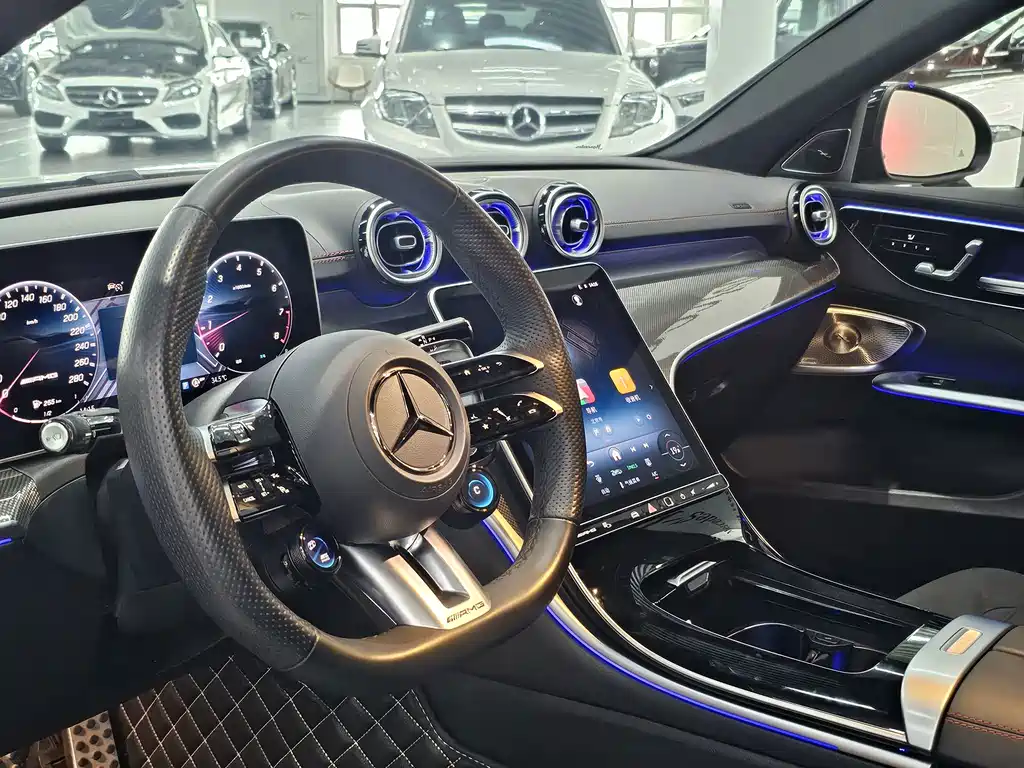Mercedes-Benz C-Class AMG 2025 — фото 7