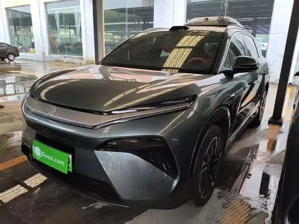 BYD Tang L 2025