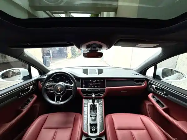 Porsche Macan 2020