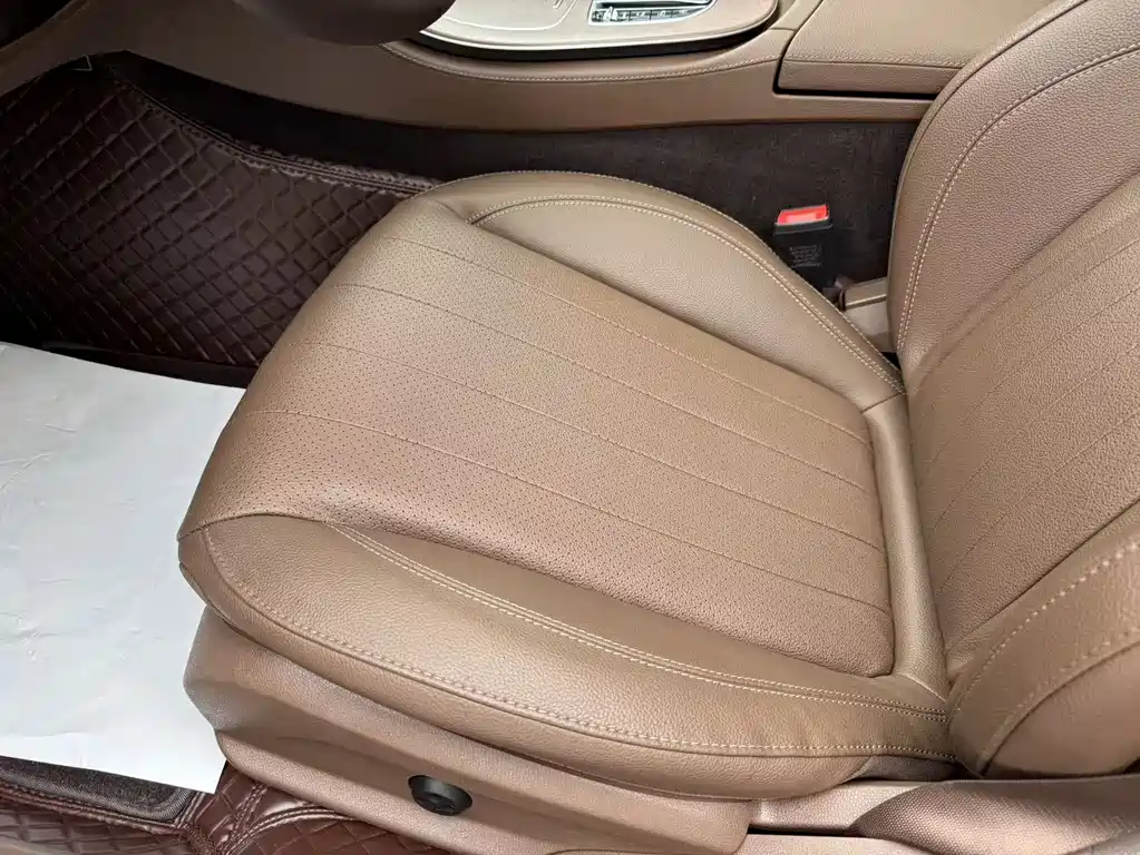 Mercedes-Benz E-Class 2023 — фото 19