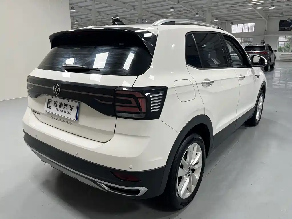 Volkswagen T-Cross 2021 — фото 4