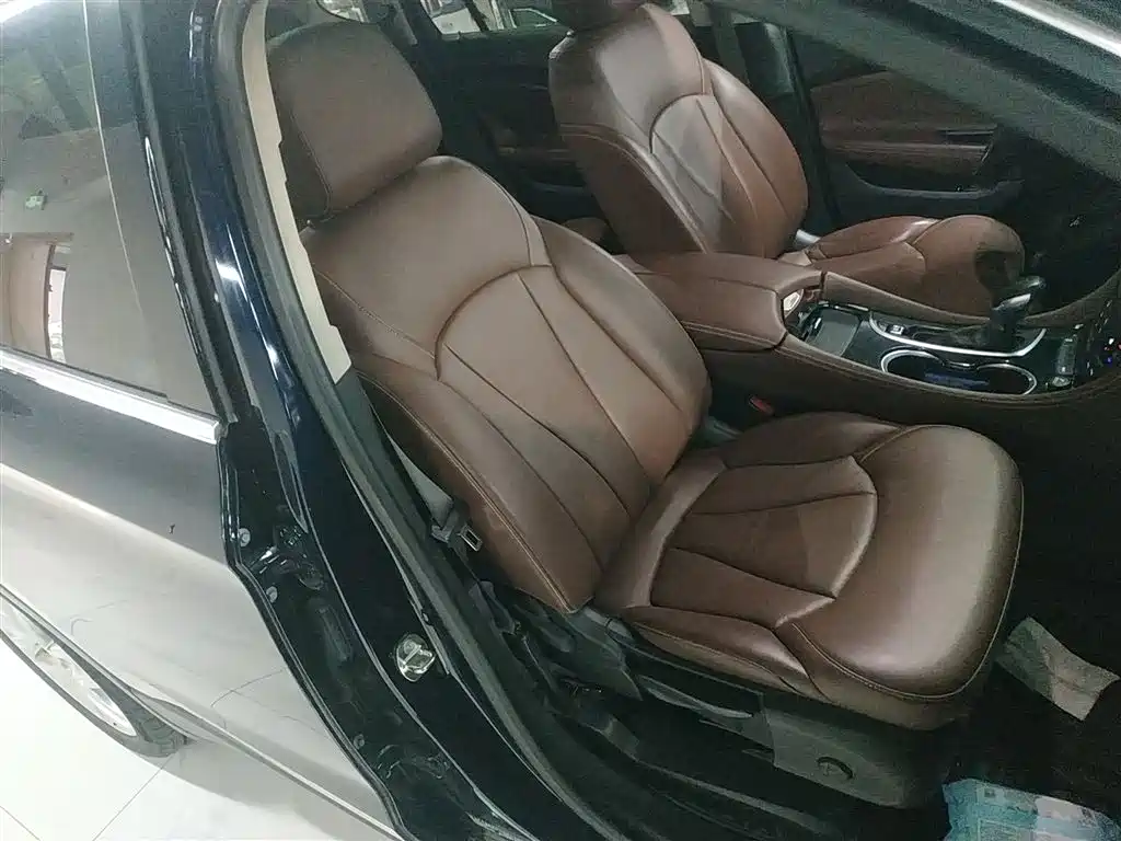 Buick Envision Plus 2020 — фото 20