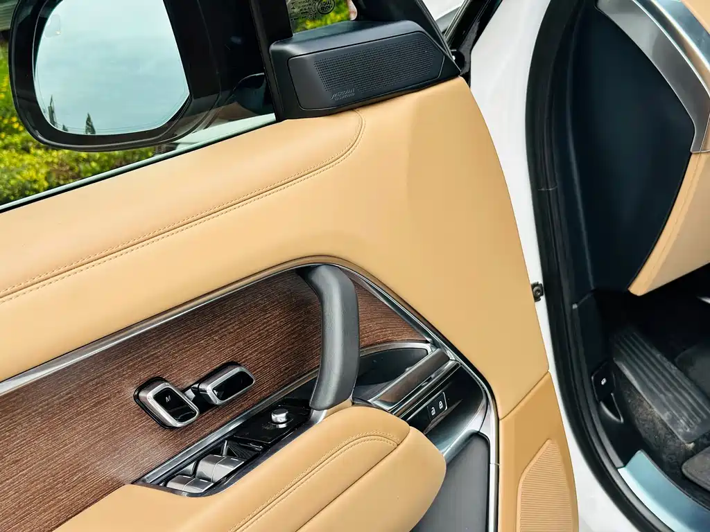 Land Rover Range Rover 2024 — фото 10