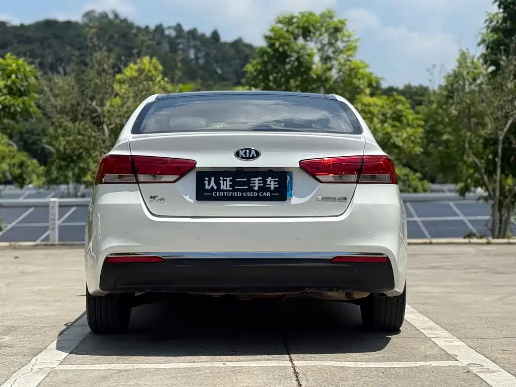 Kia K4 2015 — фото 8