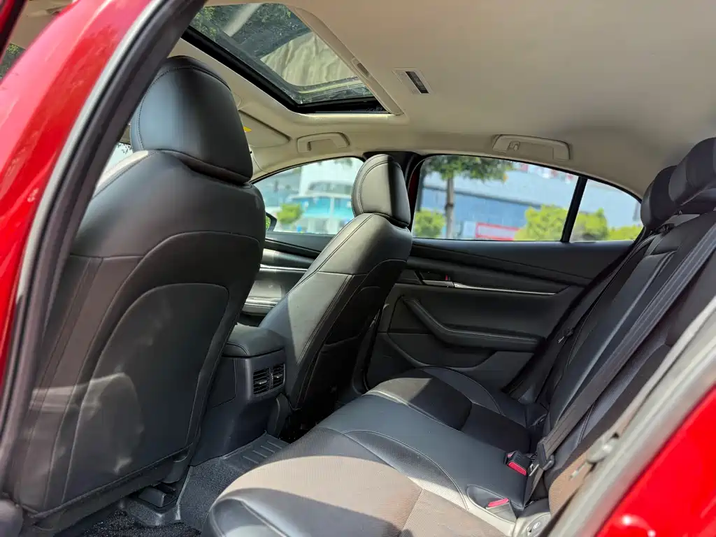 Mazda 3 Axela 2019
