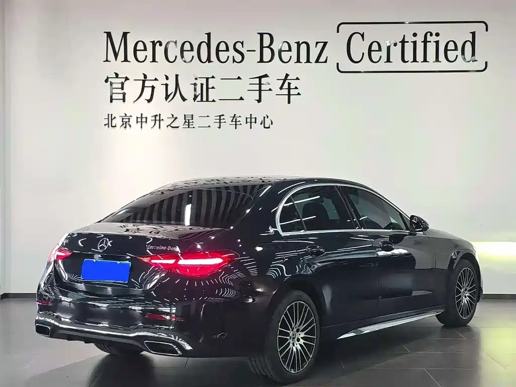 Mercedes-Benz C-Class 2024 — фото 3