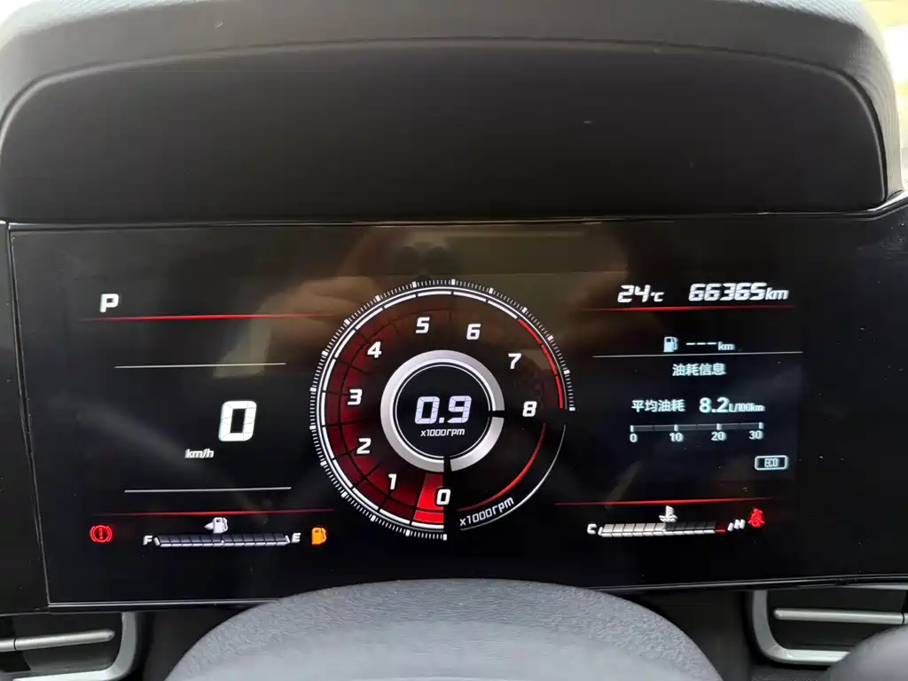 Hyundai Elantra 2023 — фото 12